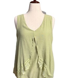 Melissa Paige Light Green Tank Top-Size M